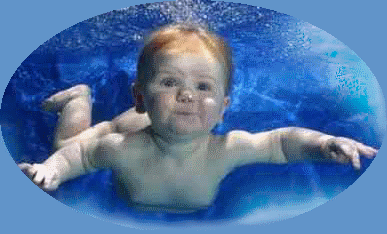 Babyschwimmen - tauchendes Baby